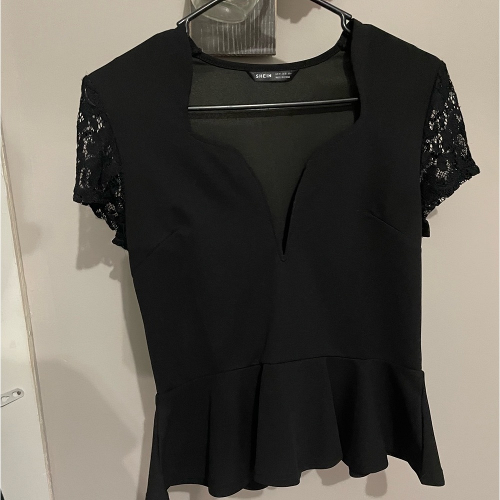 Black t shirt
